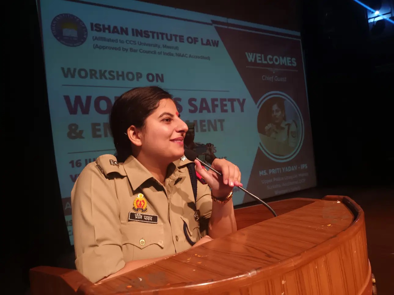 Laboratory work with petri dishes